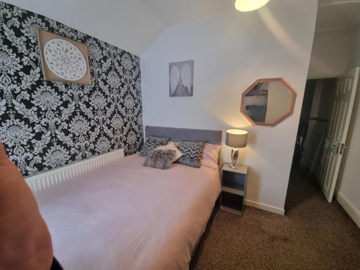 Private Room In 카디프 외부 사진